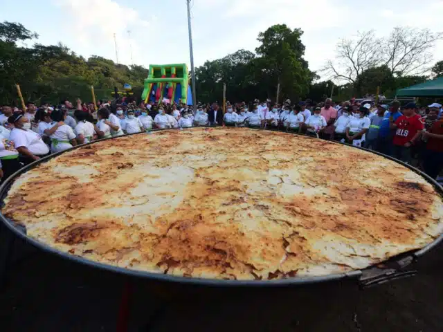 dia-de-la-pupusa-olocuilta-640x480.jpg